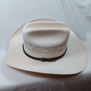 Classic White Straw Cowboy Hat with Decorative Band